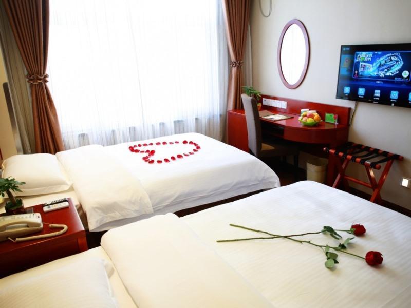 Greentree Inn Bole Wanxianghui Express Hotel Extérieur photo