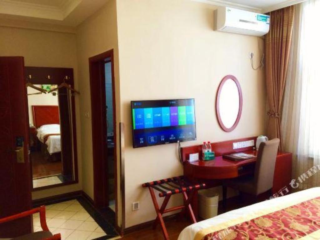Greentree Inn Bole Wanxianghui Express Hotel Extérieur photo