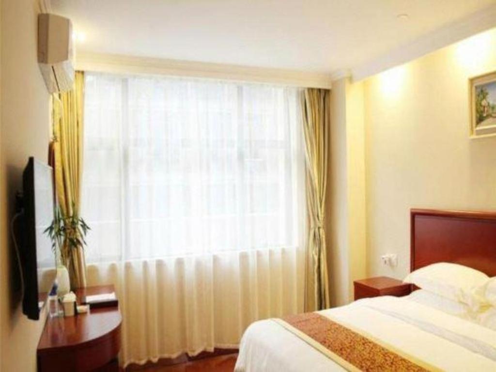 Greentree Inn Bole Wanxianghui Express Hotel Extérieur photo