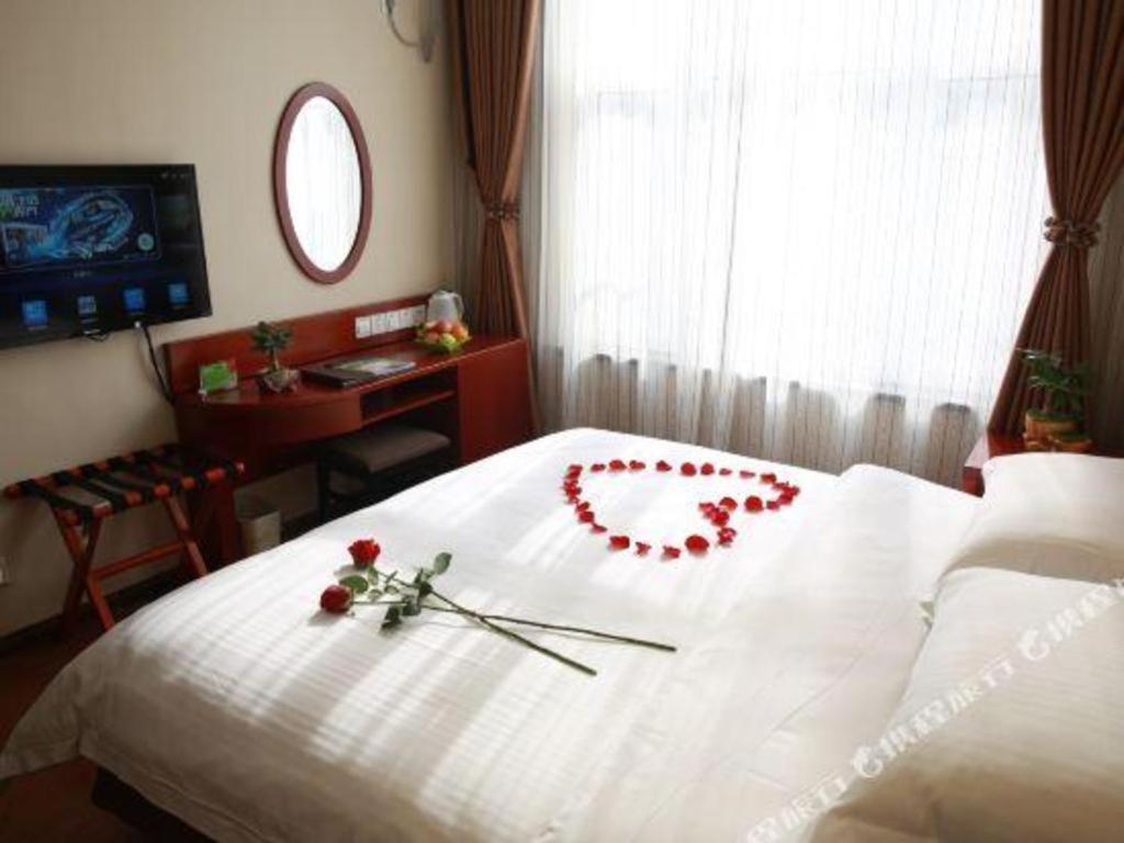 Greentree Inn Bole Wanxianghui Express Hotel Extérieur photo