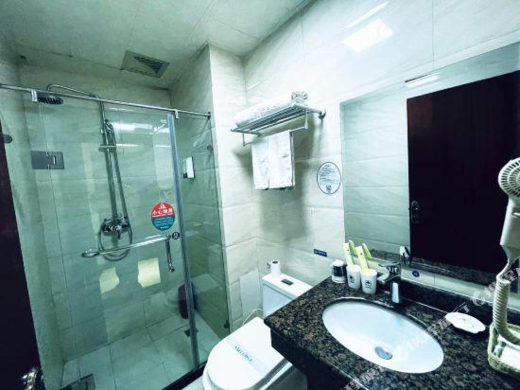 Greentree Inn Bole Wanxianghui Express Hotel Extérieur photo